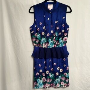 Ladies size M Romeo & Juliet Couture collared polyester sleeveless dress
